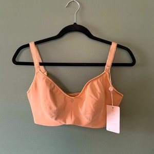Cake Maternity Croissant bra in beige. Brand new, never worn.